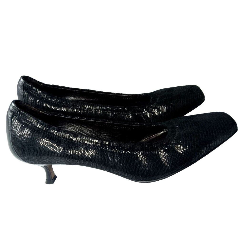 Donald Pliner Seana Kitten Heel Pumps Women's Shoes Size 7.5 M Black Suede